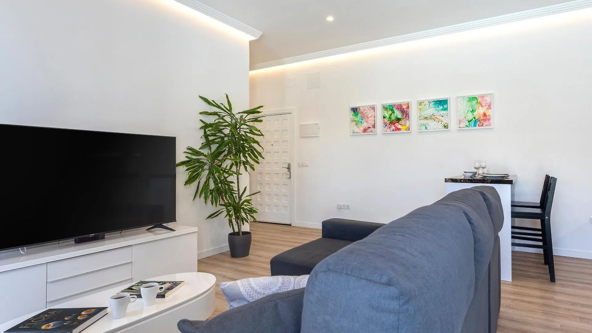 Precioso Apartamento Con Terraza En La Nogalera By Rent Me Торремолинос Апартаменты